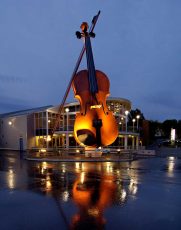 The Big Ceilidh Fiddle, Joan Harris Cruise Pavilion, Sydney NS