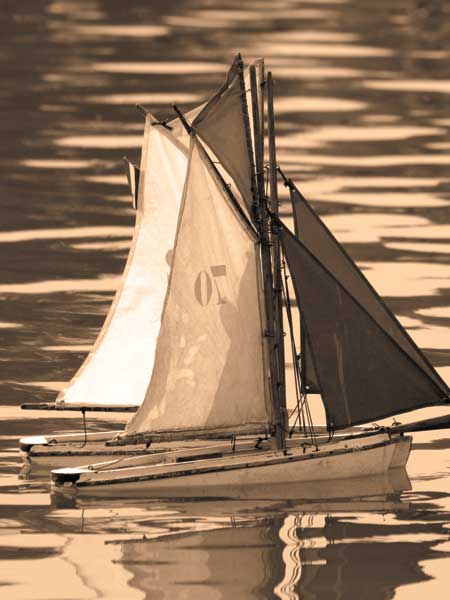 Les Petits Bateaux II by artist  Marina Drasnin Gilboa