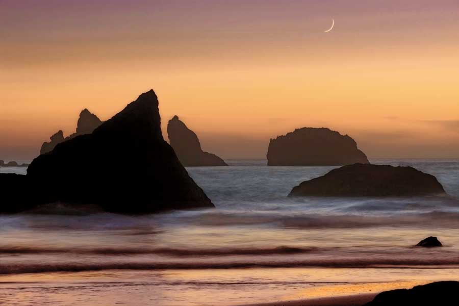 Moonset by artist Mike Jones