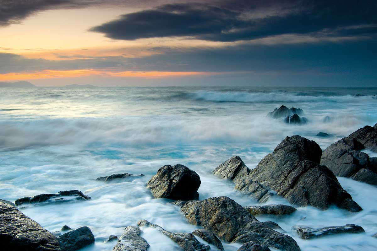 Ultimos Brillos (Last Sparkle) by artist  Urtzi Vera